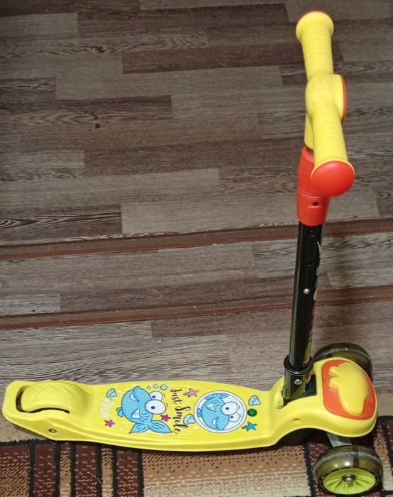 Продаются детские самокаты