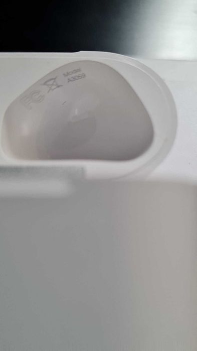 Apple airpods 4-Active Noise Cancelling