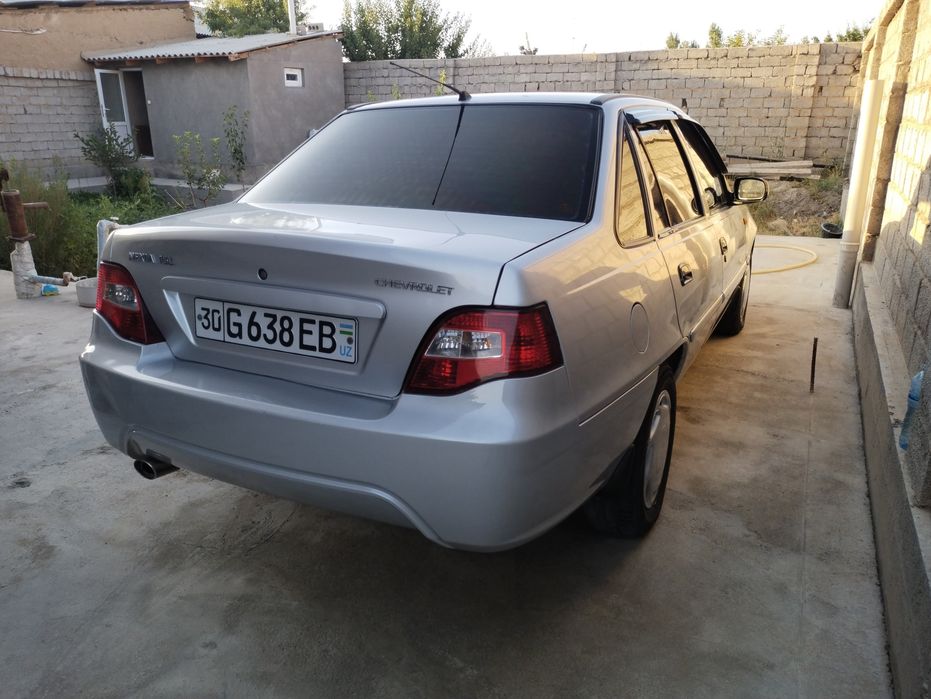 Nexia 2 1'6 sotiladi