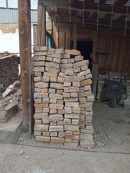 Продаётся огнеупорный кирпич