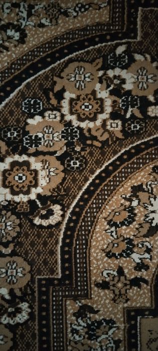 Продам ковёр 230*330 см