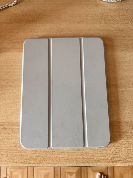 IPad A16 Apple серебристый