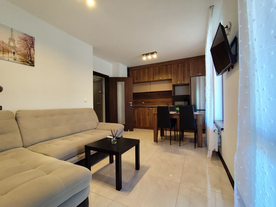 3 стаен под Наем Надежда 2