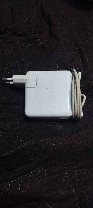 Apple magsafe power adapter
