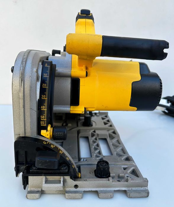 Dewalt DWS520-QS - Потапящ циркуляр 1300W перфектен!