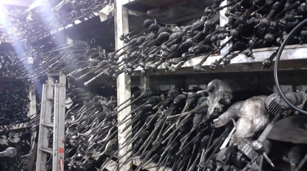 Рулевая рейка Мицубиси Спейс Вагон