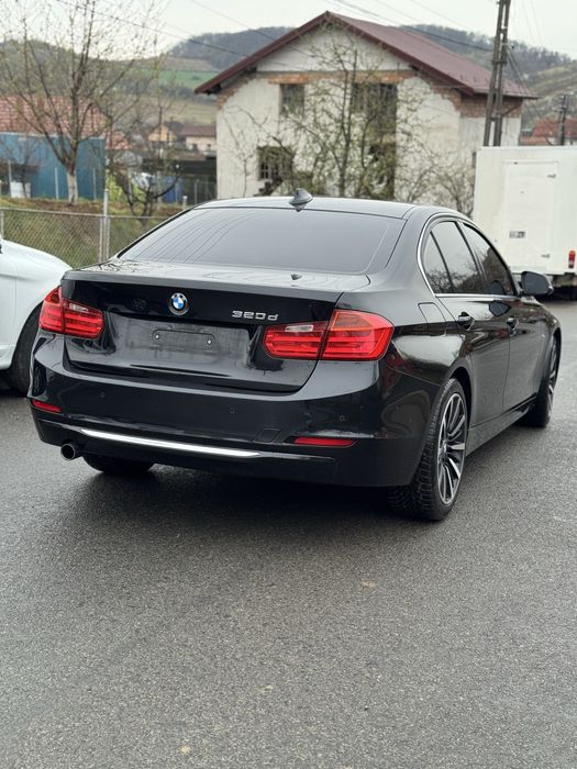 BMW 320 din 2013