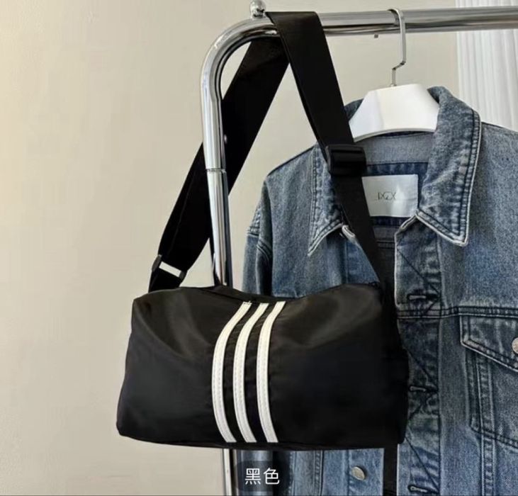 Сумка черная спортивная