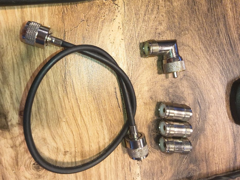 Kit statie CB pentru exterior,kit antena magnetica ,kit statie Escort