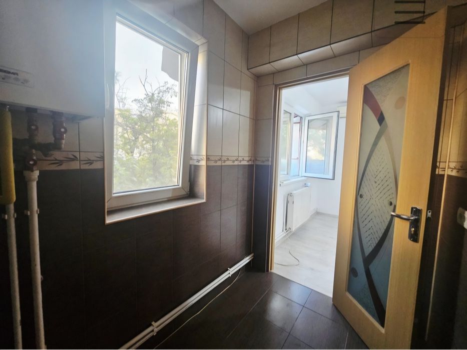 Vând apartament 3 camere Mall Vitan  83 000 euro