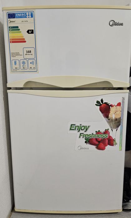 Продам холодильник Midea