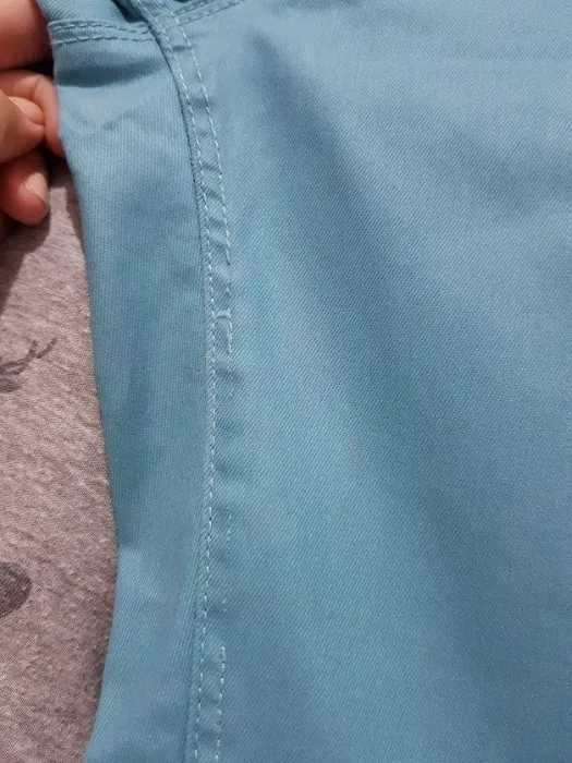 Blugi Expresso,marimea 38 dar sunt mai mari,stare f buna(defect)