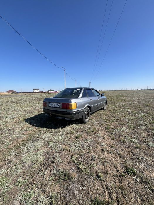 Продам машину ауди 80