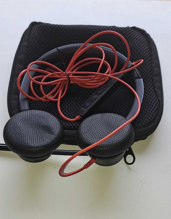 Casti Poly Blackwire 3325