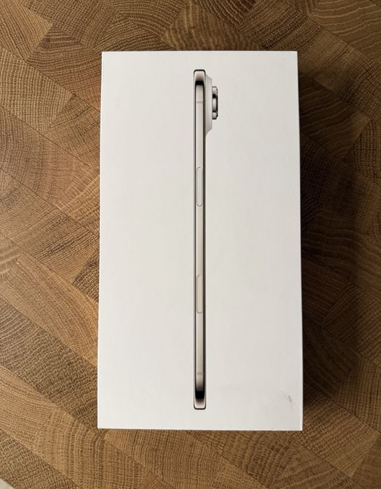 Iphone AIR - gold - 256 G - sigilat - garantie - 4100 ron !