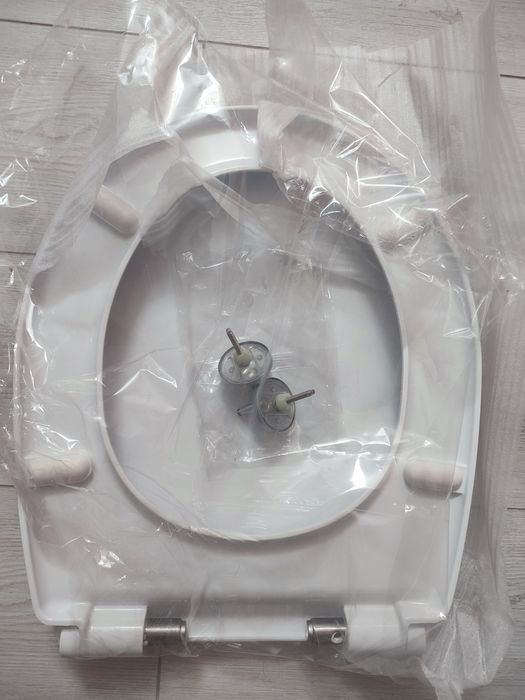 Продам крышку от унитаза.