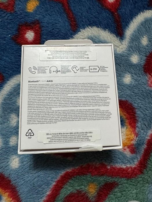 продам наушник новый