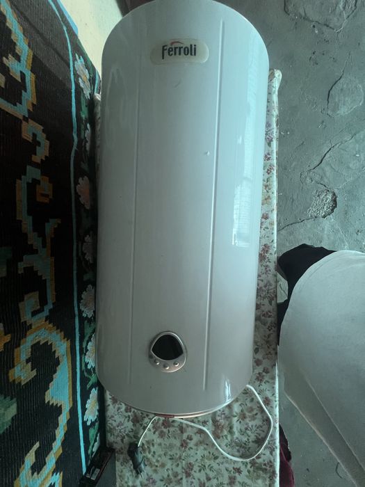 Boiler ferroli 1500w capacitate 47 L