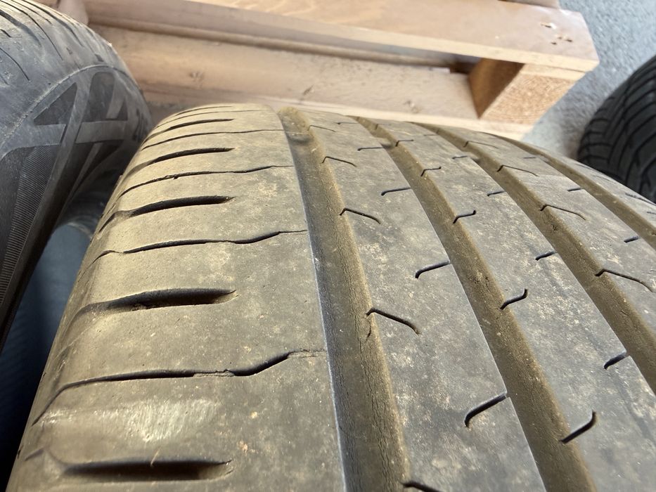 2бр. Летни Гуми 205/55R/16 -CONTINENTAL- DOT:0419- 4.0мм. *20€ за 2бр*