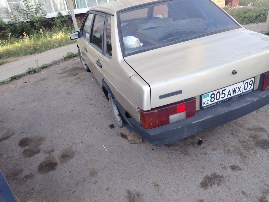 Продаю ваз 21099