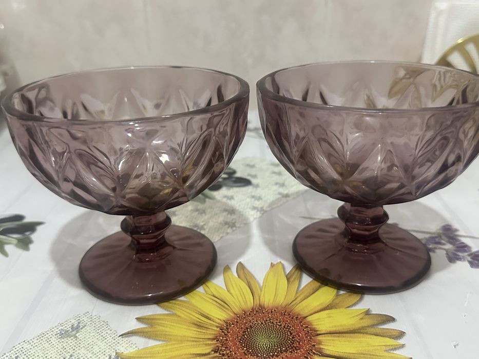 Продам креманки в идеальном состояние