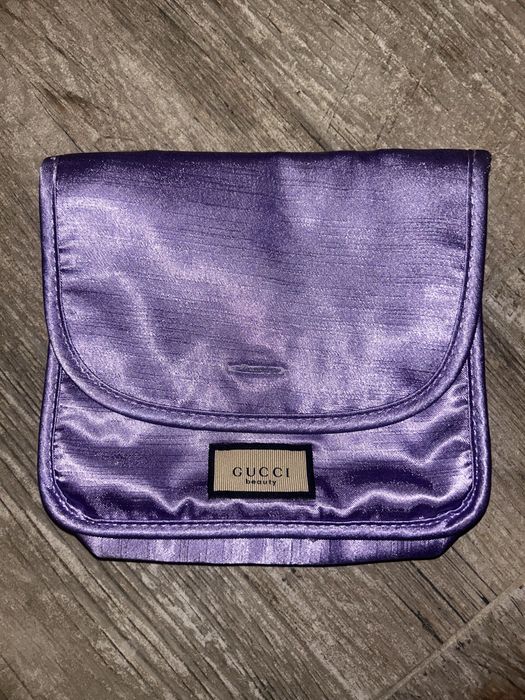 Несесер Gucci.