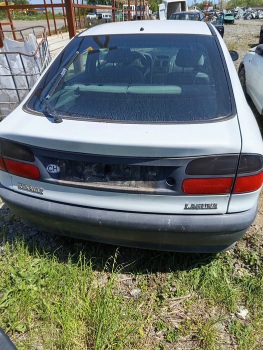 Рено лагуна 2.0 111 кс 1996 г на части