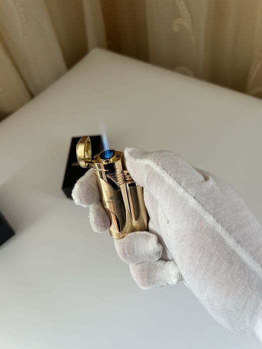 Запалка Cohiba с двоен турбо пламък и вграден пънч