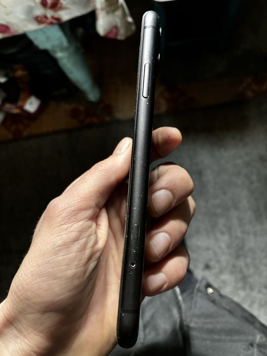 Продам .Айфон 11