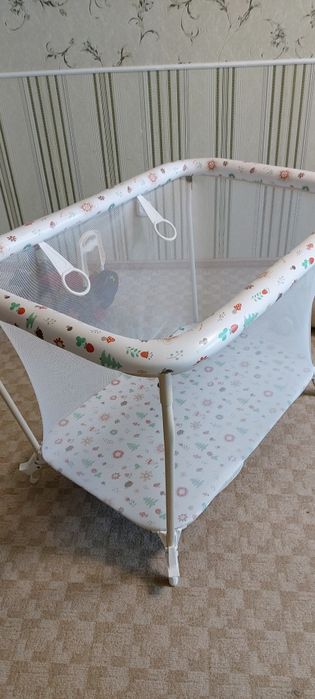 Продам манеж в отличном состоянии