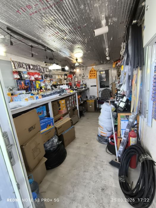 Продам контейнер с местом