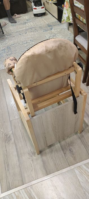 Детский стульчик, трансформируемый в парту