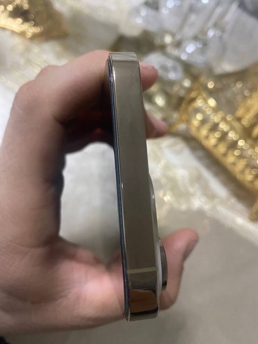 Iphone 14 pro max ideal Gold rangda
