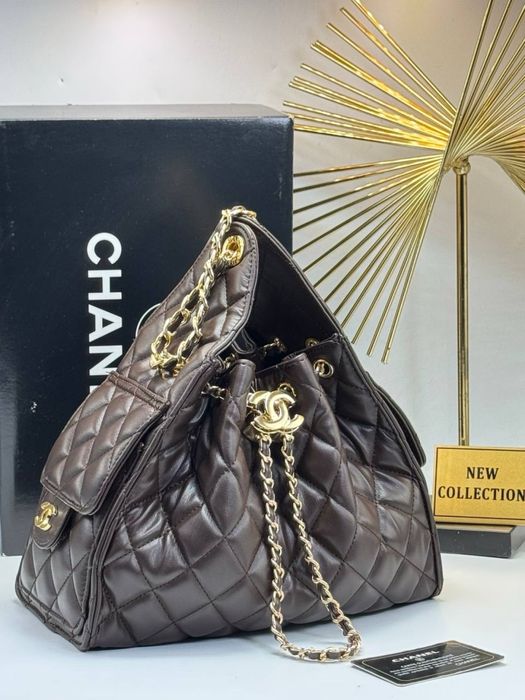 Geanta Chanel noua !!! Dimensiuni 27/22 !!!