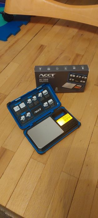 Cantar de bijuterie, de precizie, mini 200g x 0.01g cu LCD