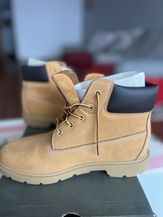 Timberland Classic 6-Inch Waterproof Boot Wheat Nubuck