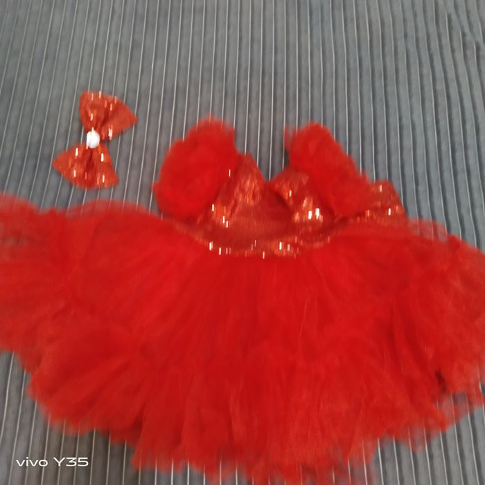 Продам платье  с диадемой 7000т