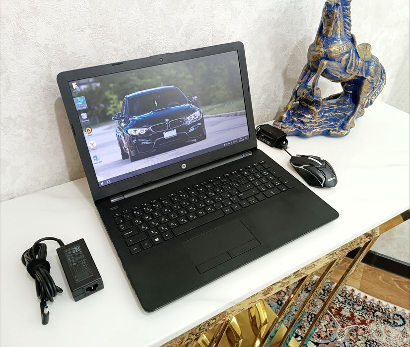 Ноутбук HP SSD 256Гб AMD с мышкой.