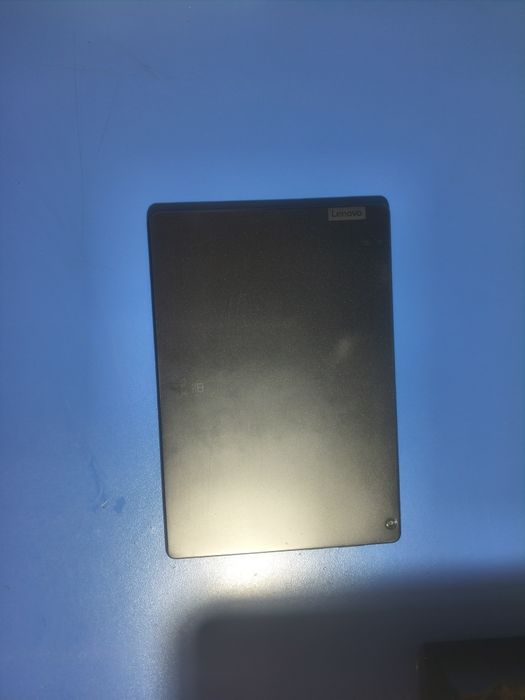 Vând Lenovo Tab M10, Android 10, stare bună, folosită foarte puțin. Fără încărcător. 250 lei negociabil.