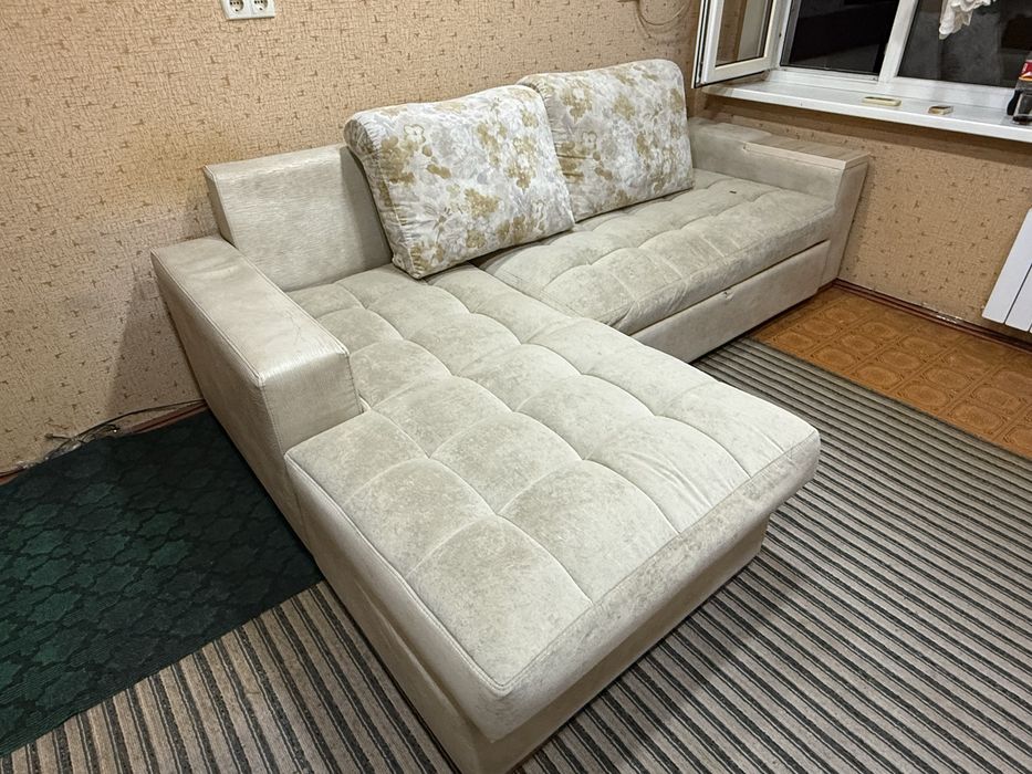 Угловой раскладной диван