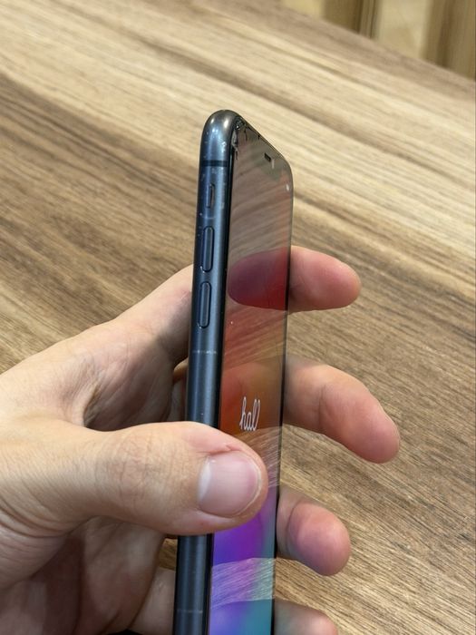 IPhone 11, 64гб без коробки