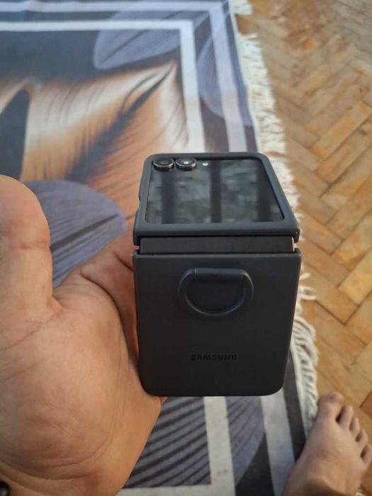 Samsung Galaxy Z Flip 7 FE 128 GB, RAM 8 GB, 50+12 MP, 5G