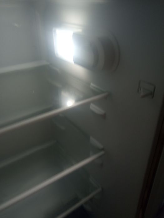 Beko xolodilnik sotiladi. Srochno!!!