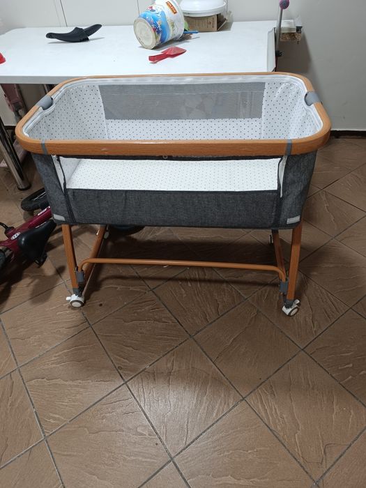 Продам детскую кроватку