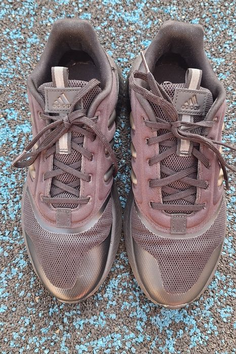 Adidasi negri Adidas marimea 39.5