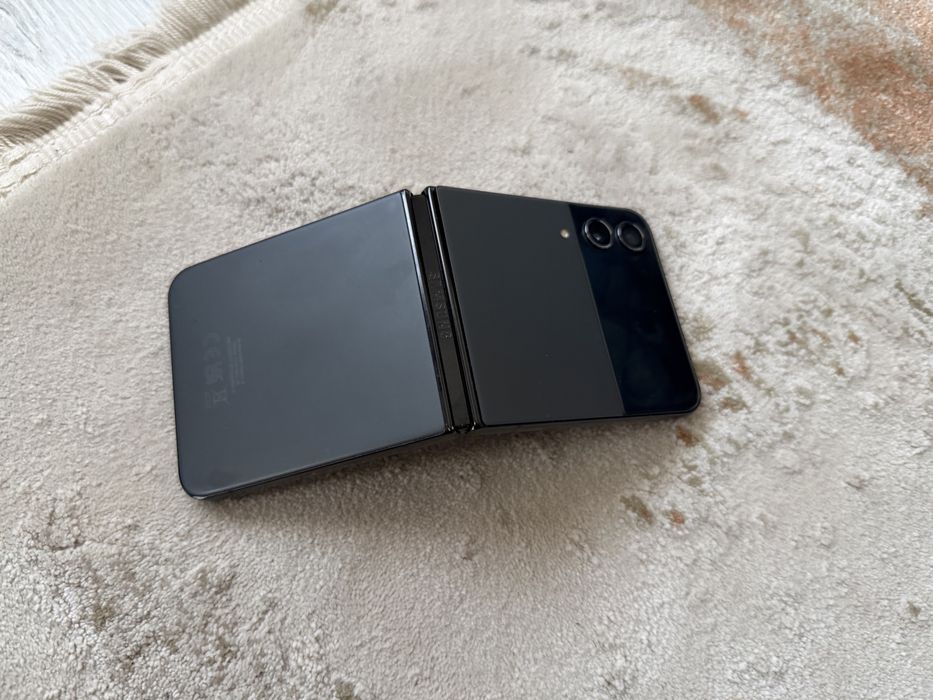 Samsung Flip 4 impecabil