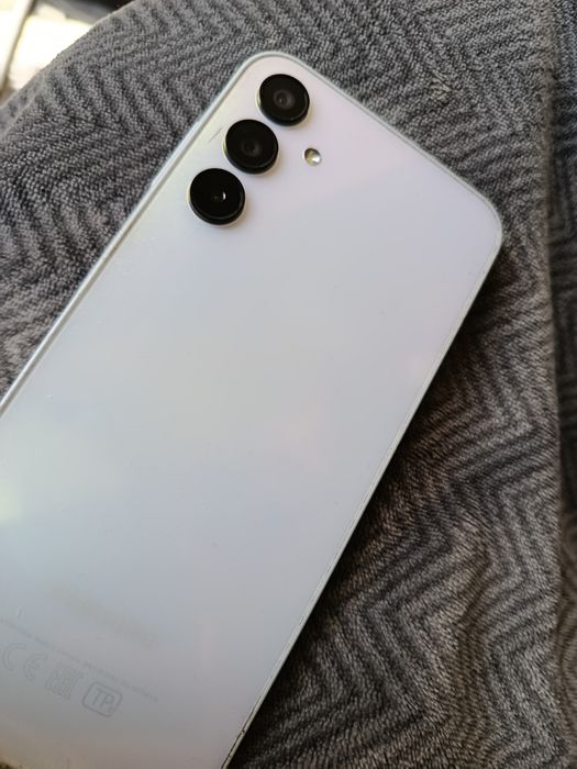 Продам Samsung A15