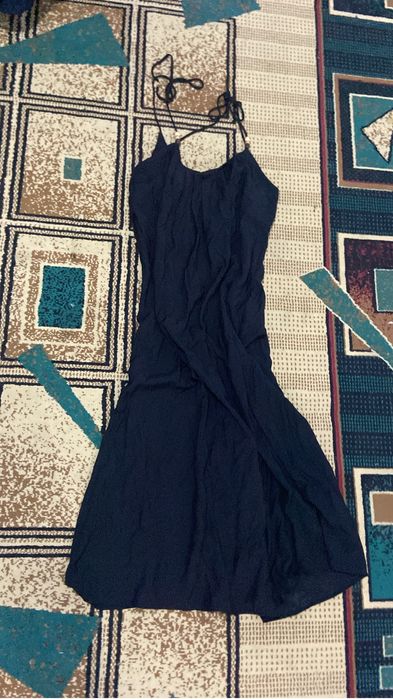 Платья в отличном состояний