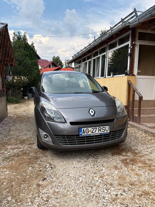 RENAULT Grand Scenic 2011 — imagine 2