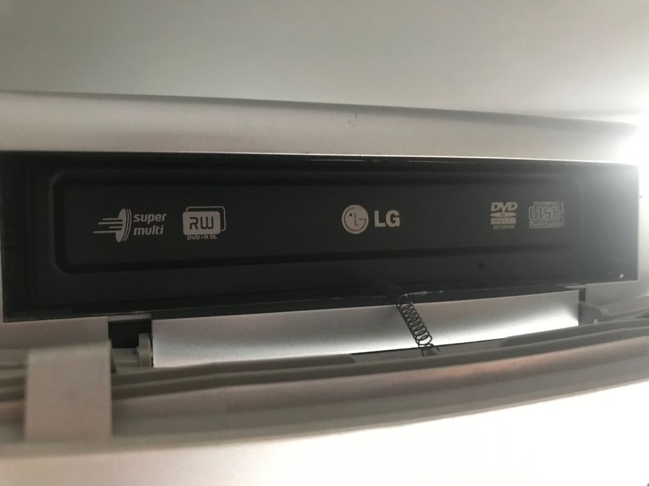 Memorie RAM. CD DVD Writer. Floppy Disk. Placa video. Placa de baza. .